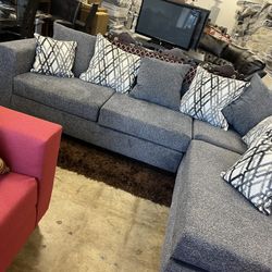 Small Sectional 