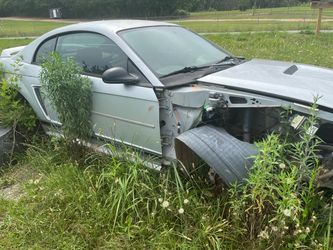 Ford Mustang Coupe – Parts or Salvage