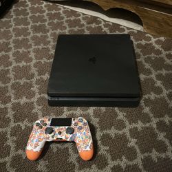 PS4 Slim 500GB + Custom Orange Art Controller