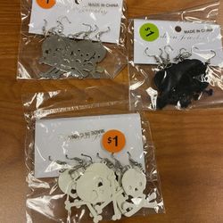 Skelton Pierced Earrings 
