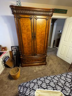 Armoire