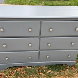 Grey Dresser 