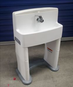 Toddler hand washing sink