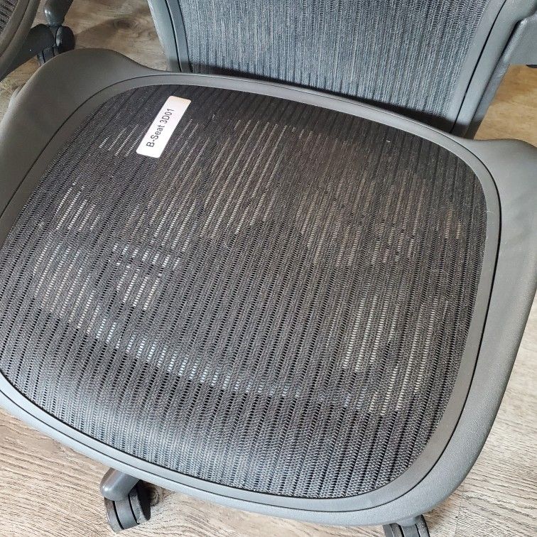 Herman Miller Aeron Chair Size C Fully Loader Black With Mesh Organomic Adjustable Height And Height 