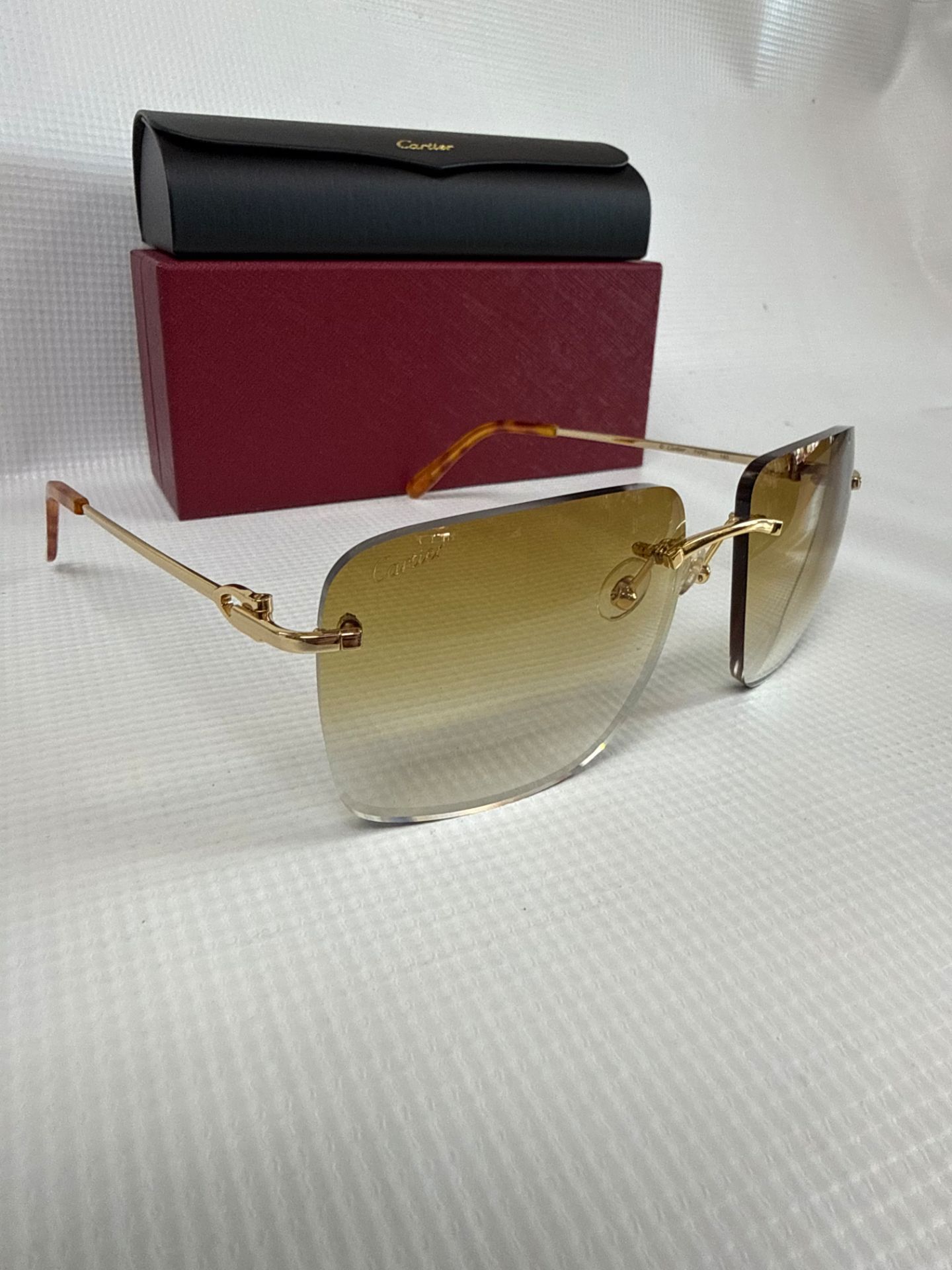 Cartier ๐ Sunglasses