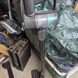 WYZE Cordless vacuum