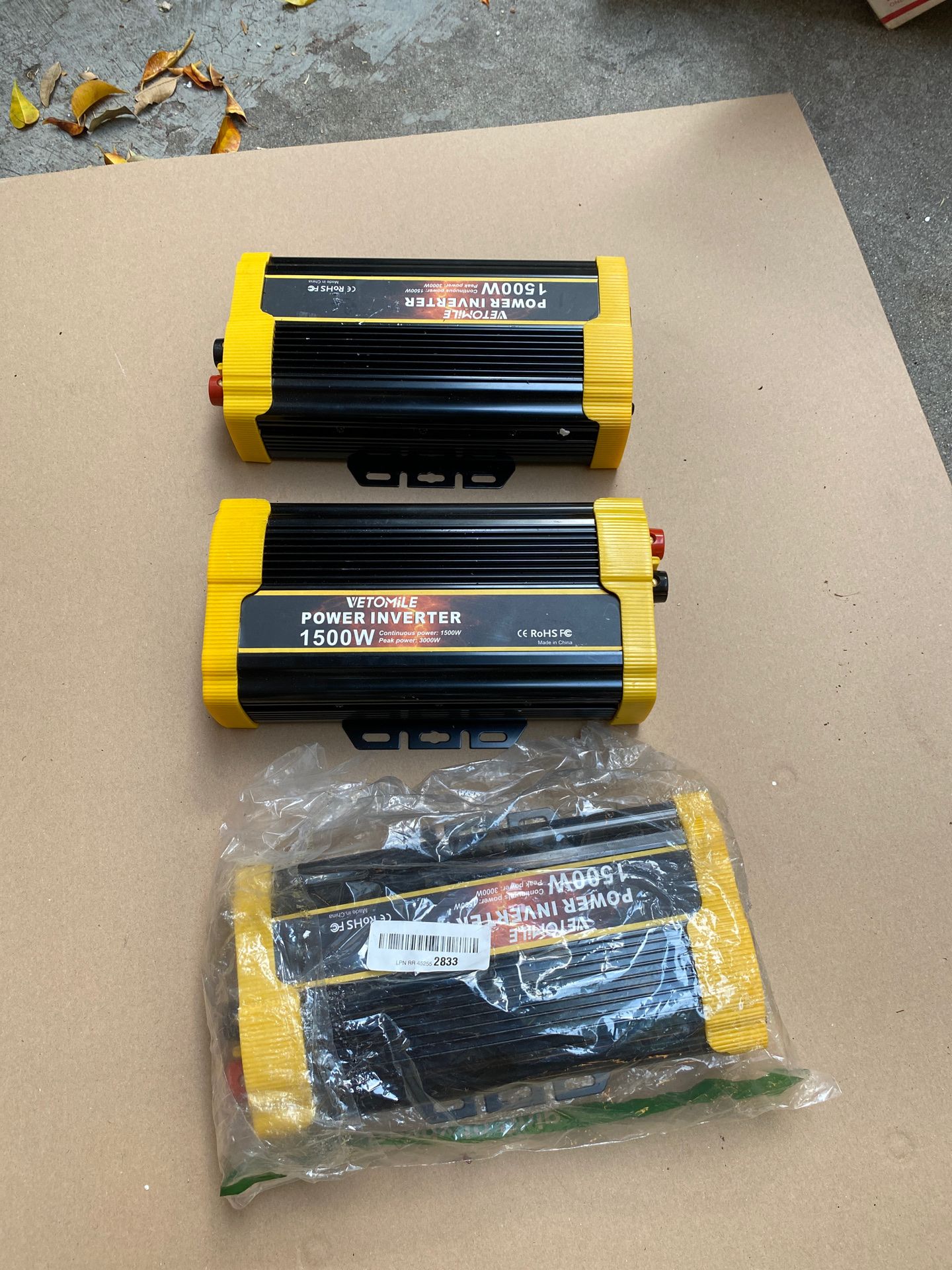 VETOMILE 1500W Power Inverter DC 12V to AC 110V Car Inverter with 2.1A Dual USB Car Adapter 3 for 300$ only 1 cable