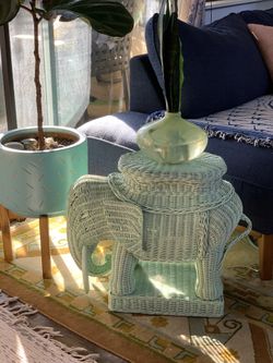 Amazeballs Mid Century Elephant Table