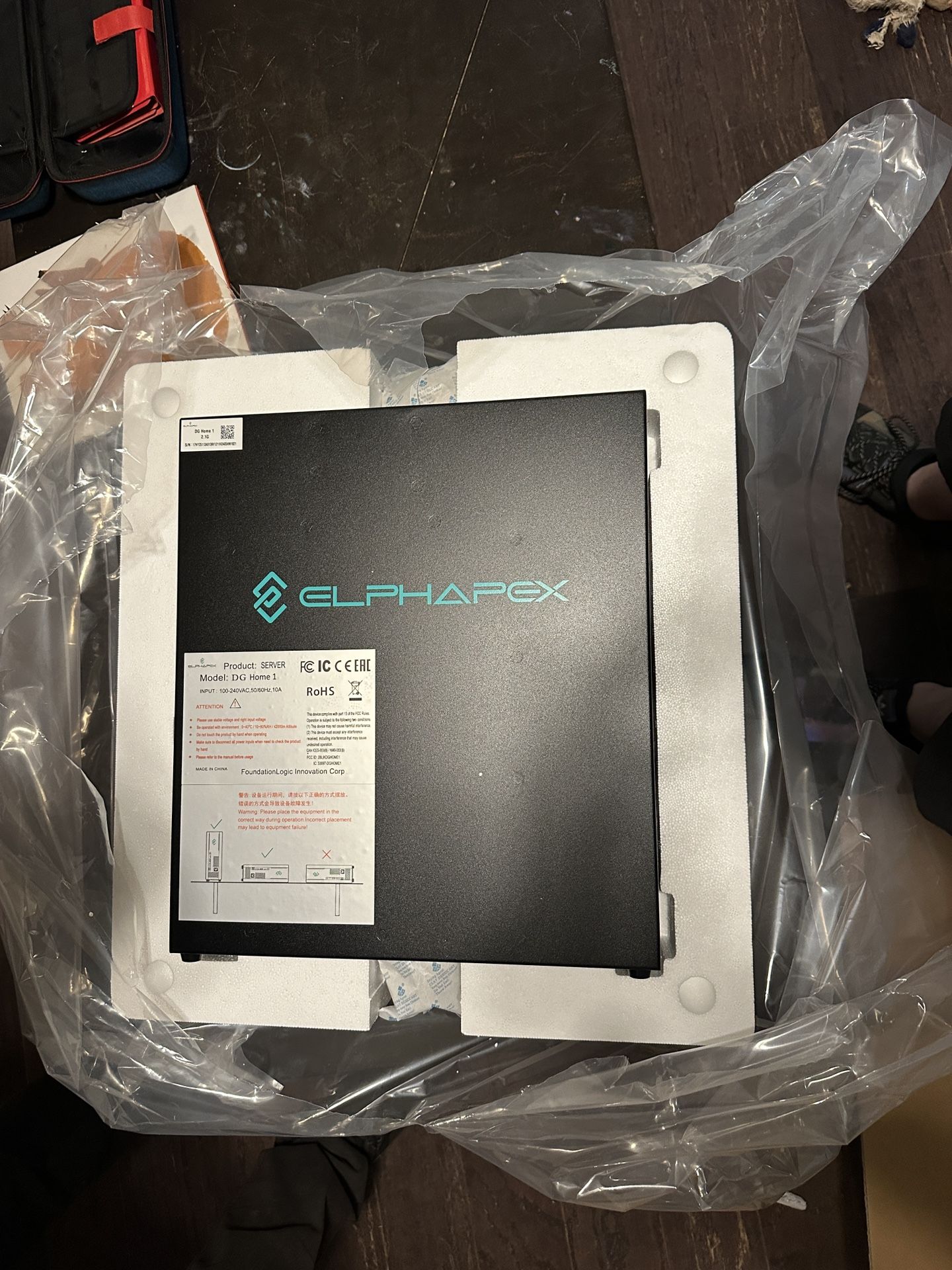 Elphapex DG Home 1 crypto miner