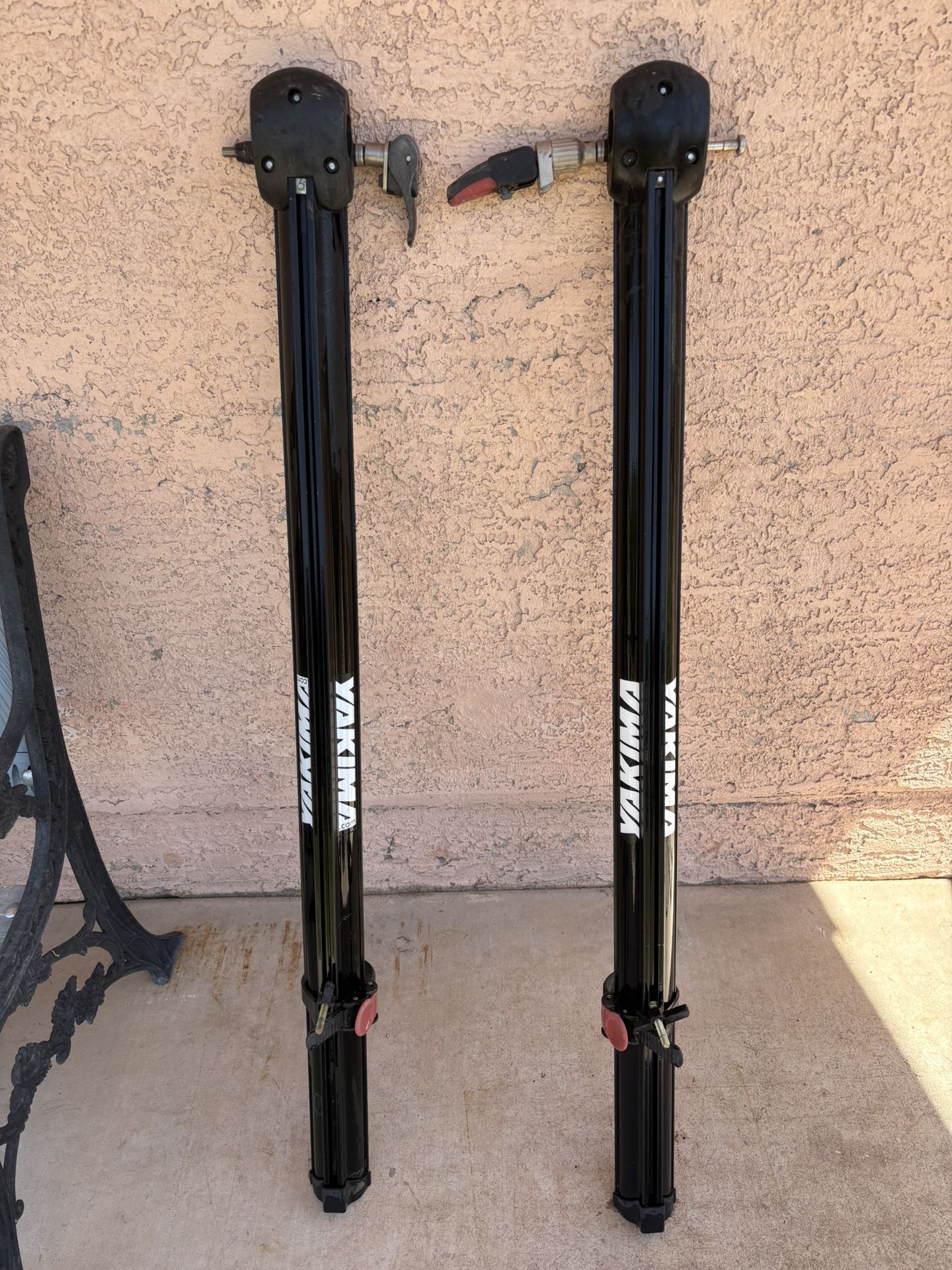 Yakima bike carrier for roof racks