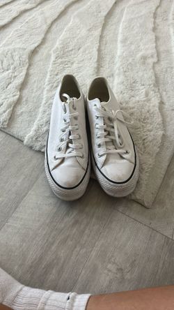 Women’s Platform White Converse