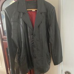 Chaqueta De Cuero Color Negro Para. Dama Size L $ 25.00