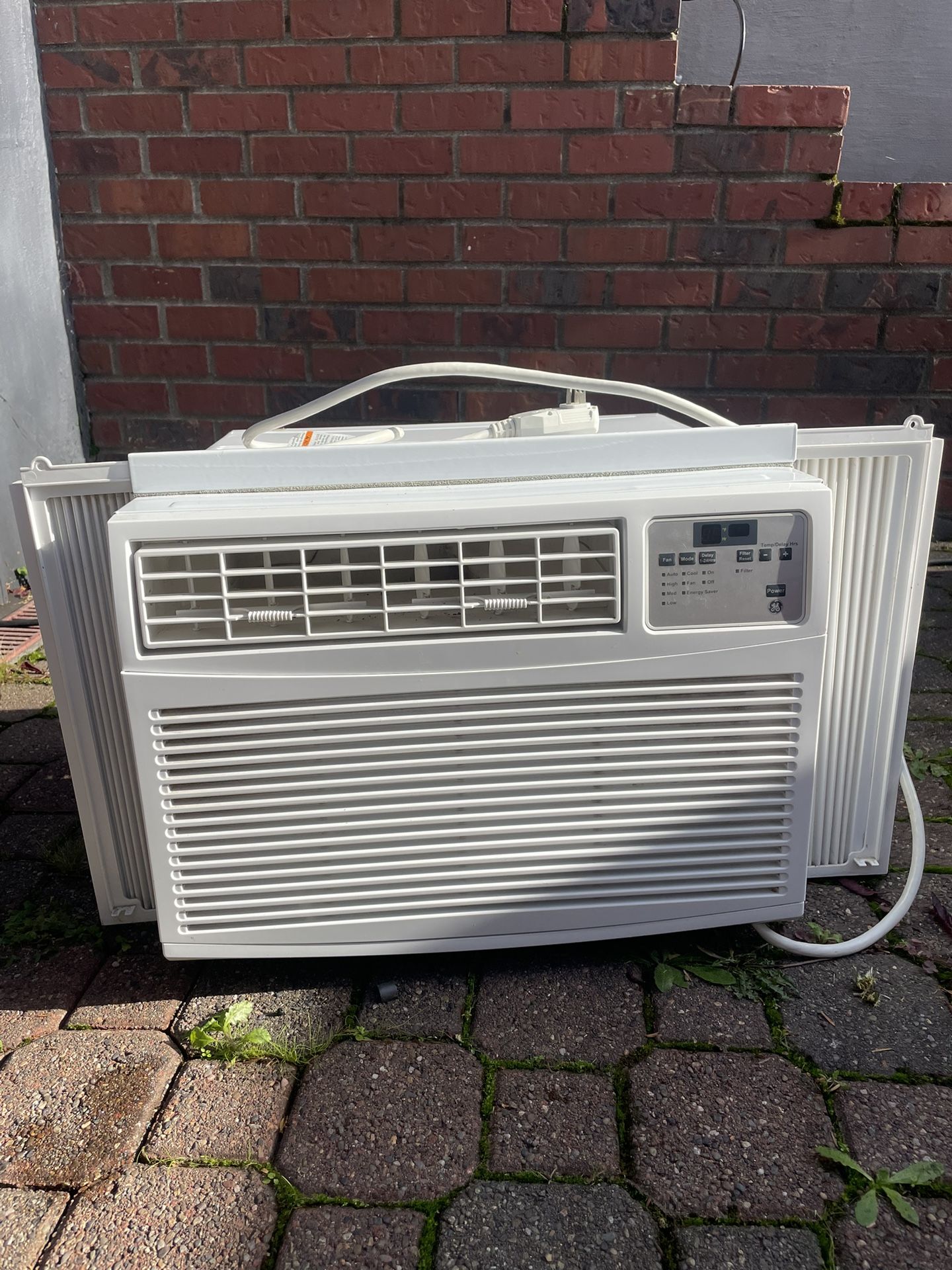 GE 10K BTU Window AC