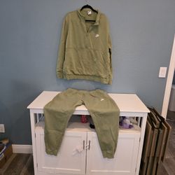 2XL Nike Mens Feece Jogger Swear Set Green with White Logo