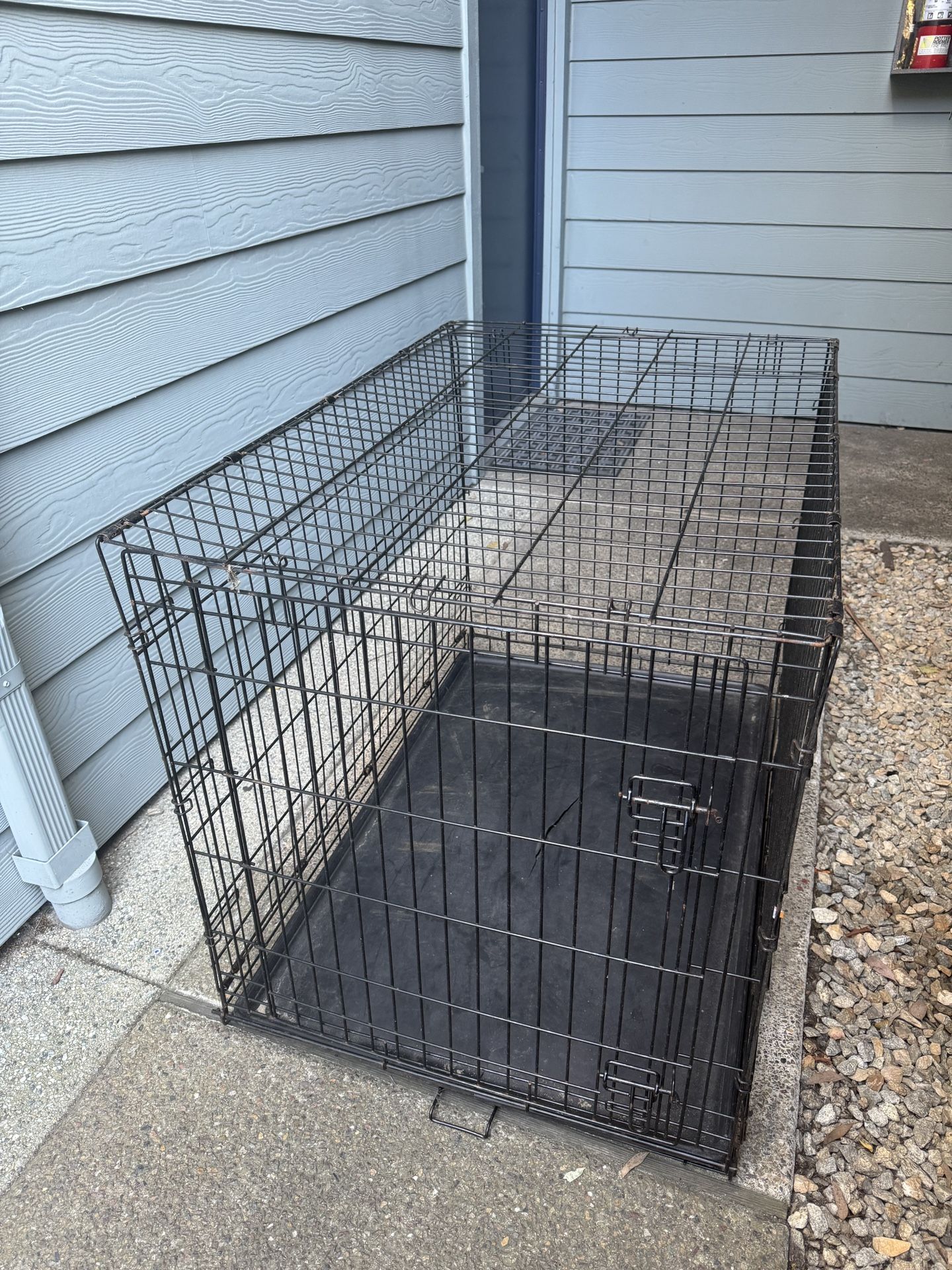 XL Dog Kennel