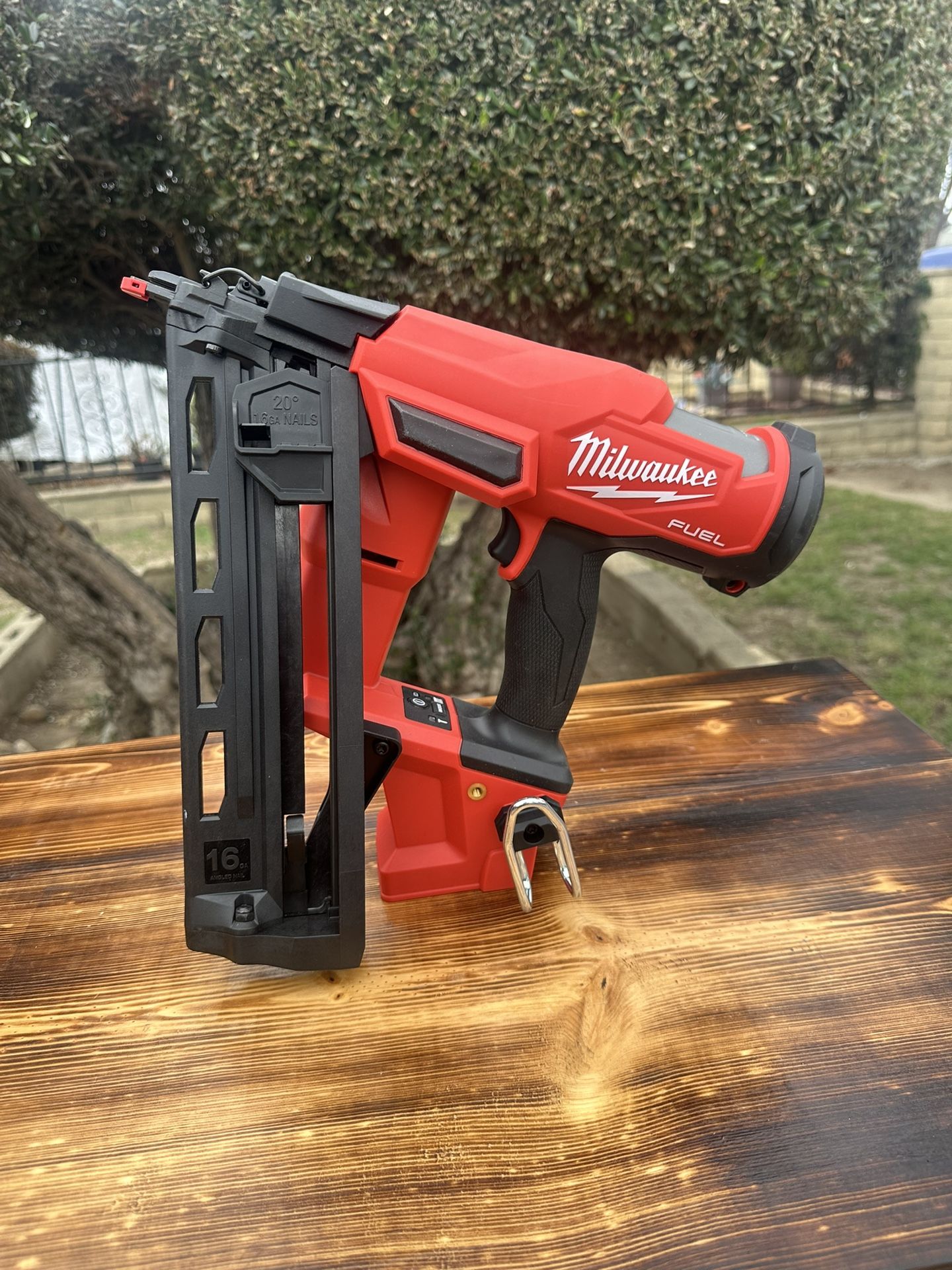 Milwaukee Nail Gun