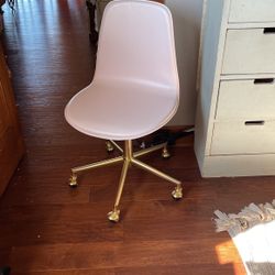 Crate And Barrel Teen Desk Chair