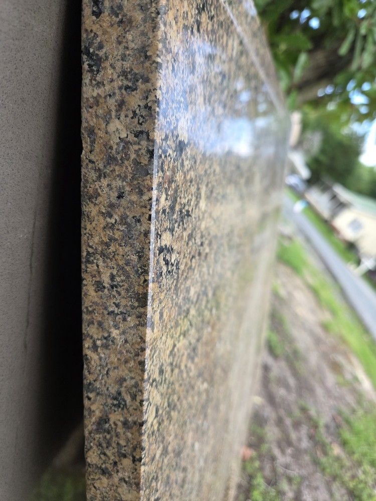 Solid Granite Corner Pce