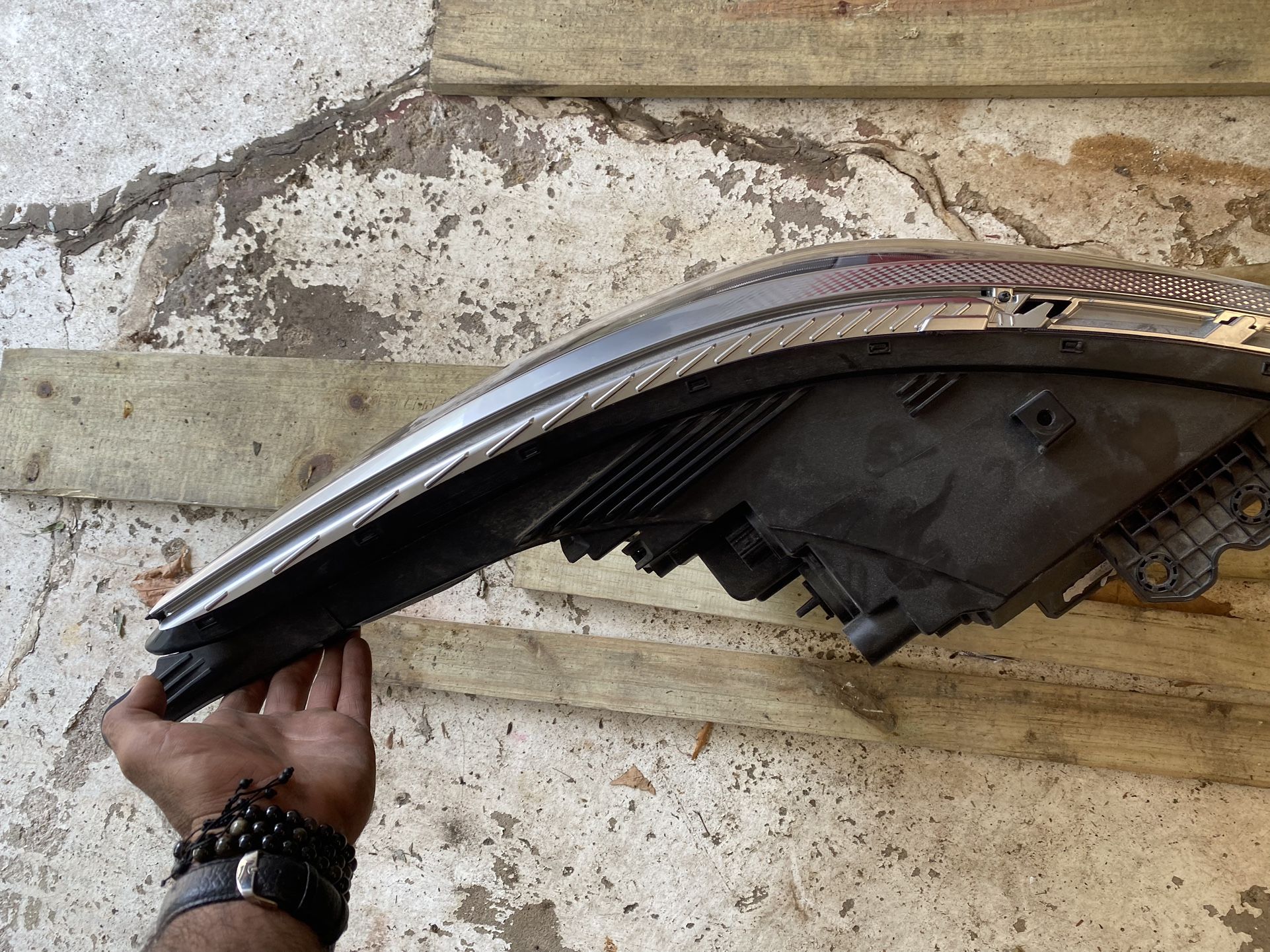 2023 Seltos Head Light