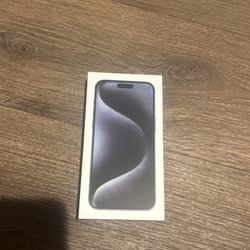 iPhone 15 Pro Max 256 GB