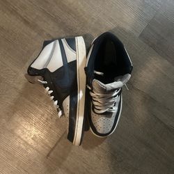 Nike Court Vision Mid Black/White