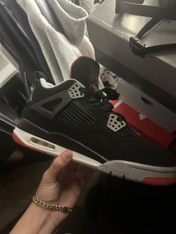 Jordan 4 Breads Used 110$