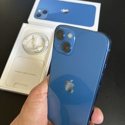 iPhone 13 available several color unlocked 128gb ( Liberado )