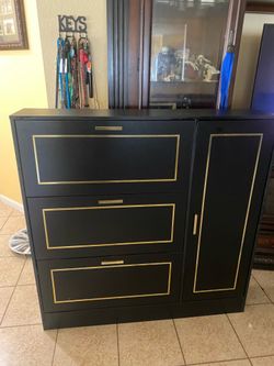 3 Drawers Shoe Storage Cabinet used