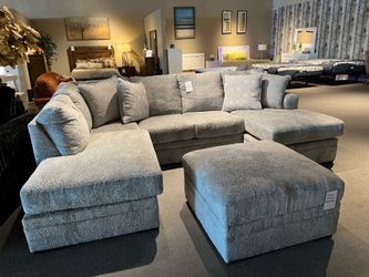 Light grey 2pc Double Chaise Sectional couch