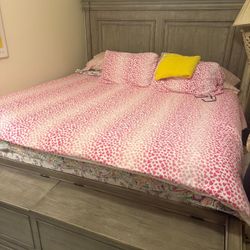 King Size Bed With Matress
