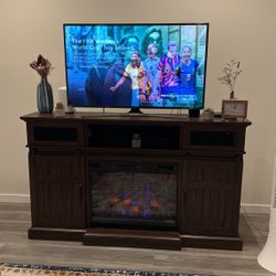 TV unit With In-Built speakers & HEATER & Digital Fire Insert!!!