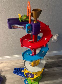 V tech Go Go Smart Wheels Ultimate Corkscrew Tower