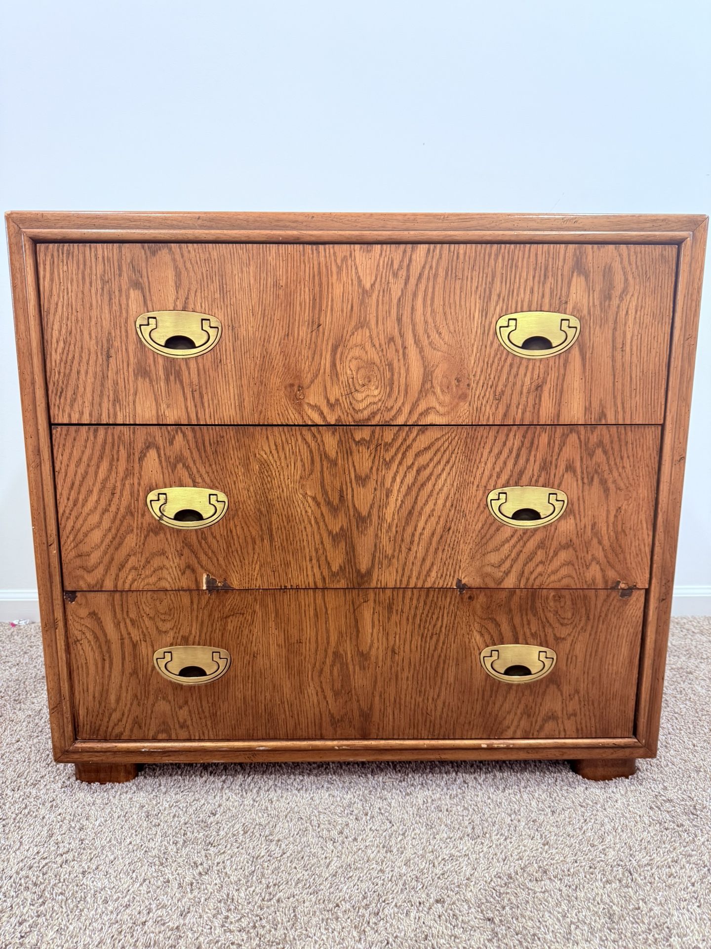 Dresser for sale 30H 32W 19D