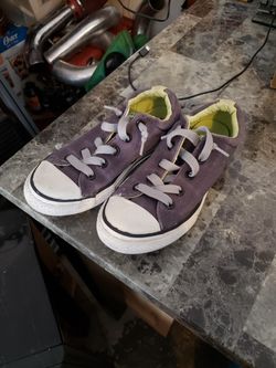 Converse size 3