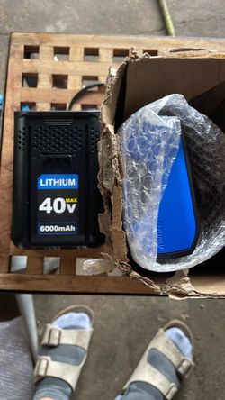 40 V battery