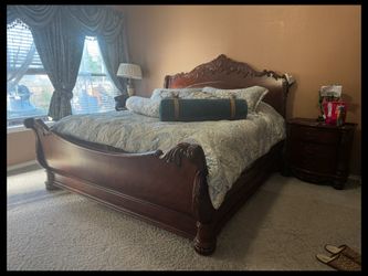 Bedroom set