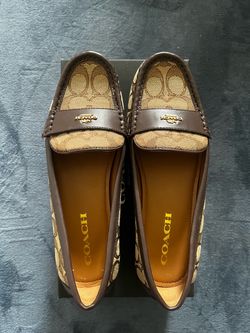 Coach slip on size 9w