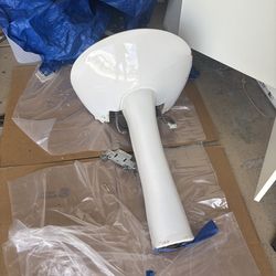 Pedestal sink with faucet