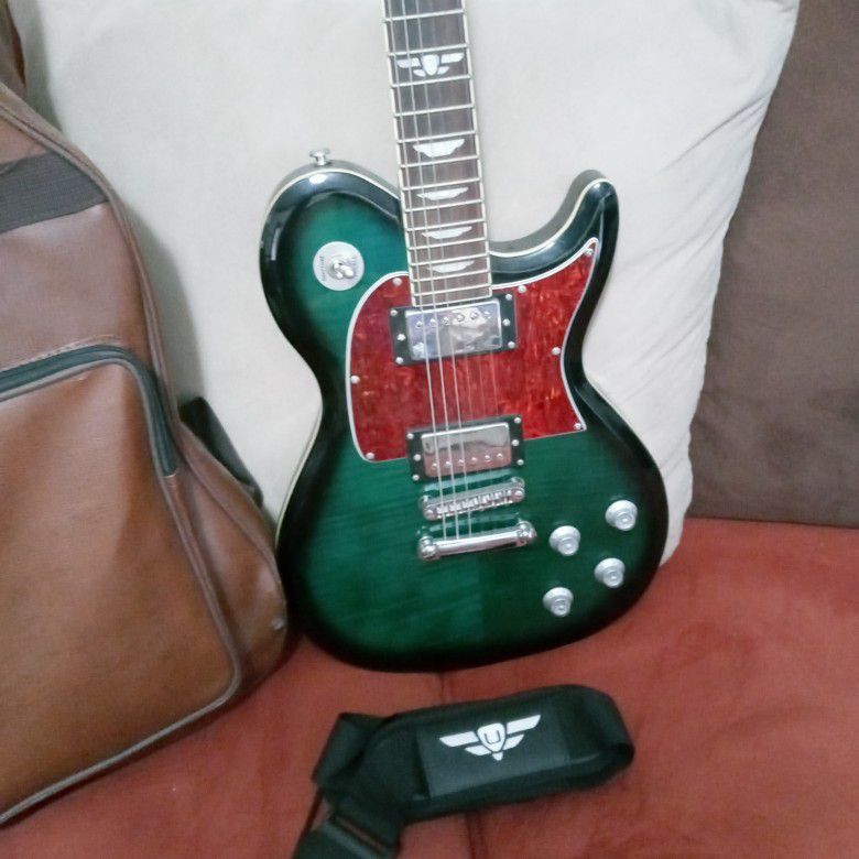 Keith urban electric guitar. Like new. Bag included, South houston area. 77034