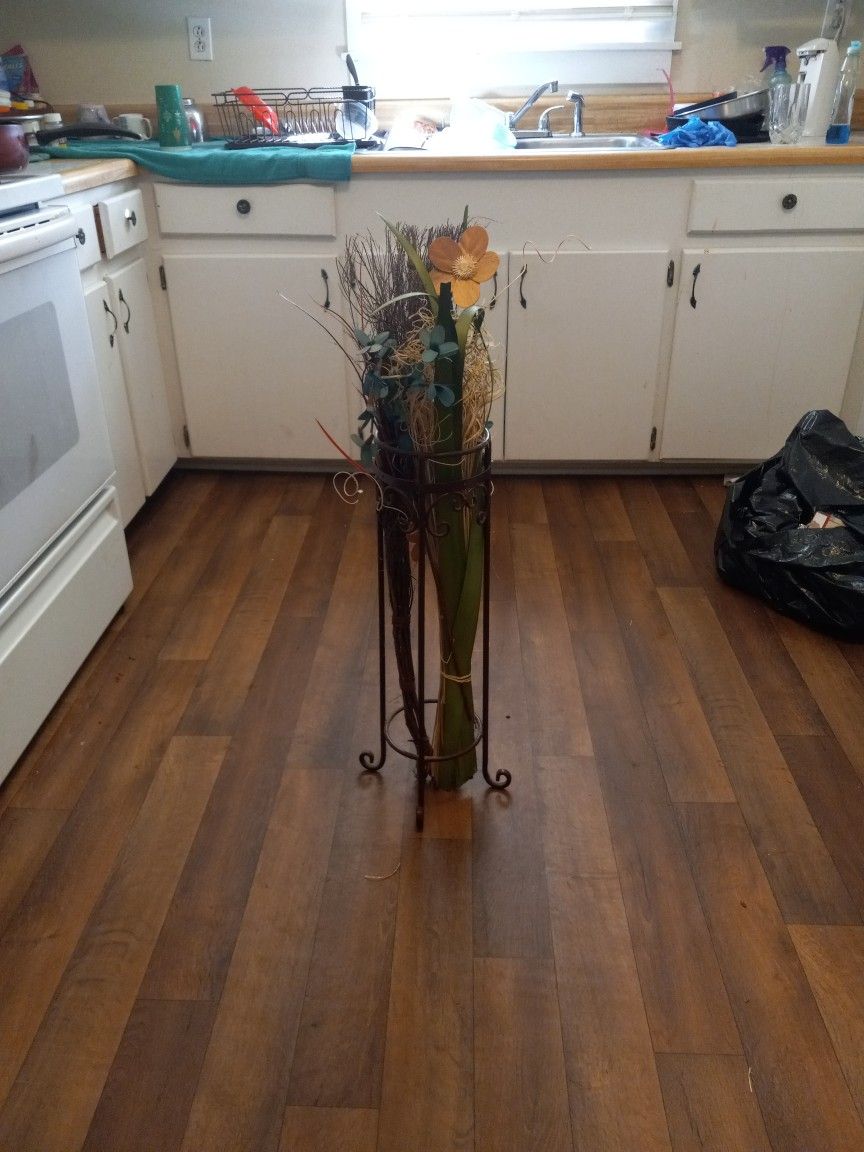 Is This Thing You Put Flowers In It Or Whatever You Want It's Nice