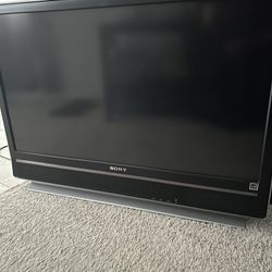 Bravia 37” Rear Projection LCD TV