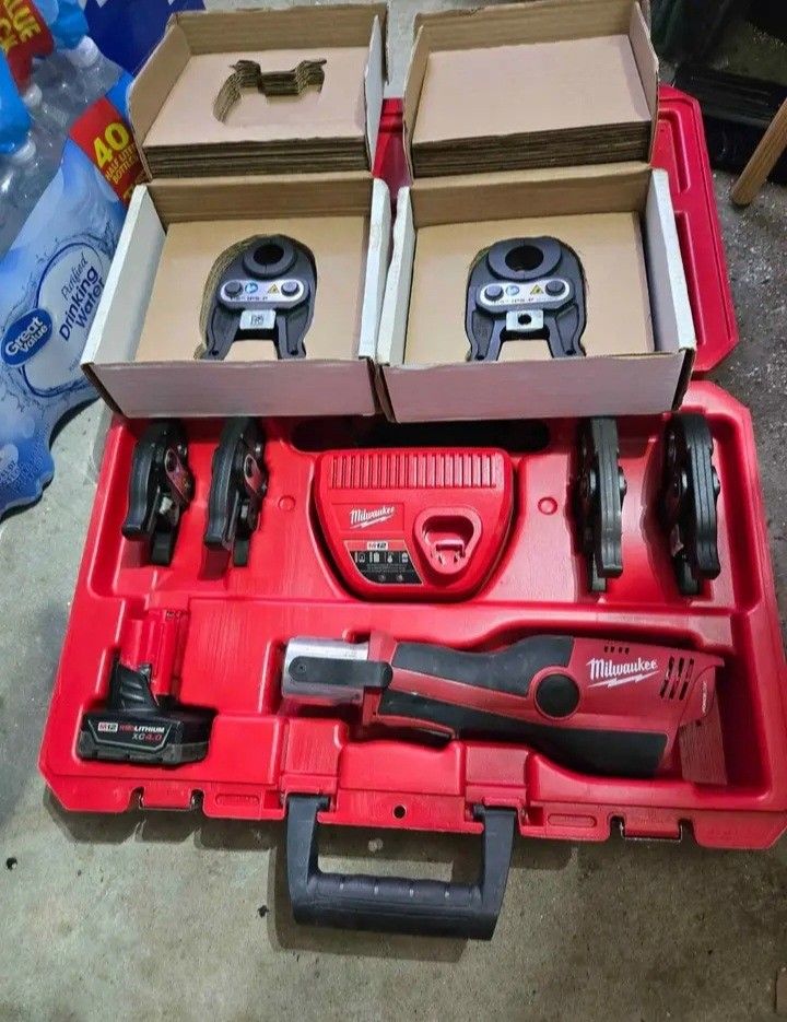 Milwaukee M12 Pro Press Tool