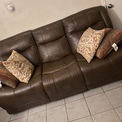 GREAT CONDITION !! Great Deal moving Out Of State Need Gone .