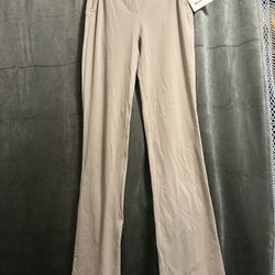 Lululemon High Rise, Subtle Flair