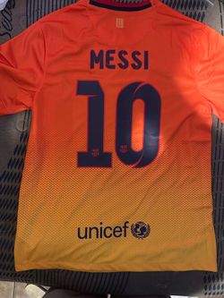 2012-2013 retro messi Barcelona jersey LARGE ONLY