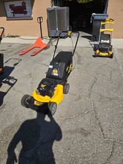 DeWalt RWD Gas-Powered Push Lawn Mower panchos tools