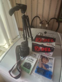 Cannon EOS Rebel Camera With Accessories