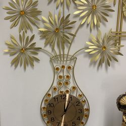 37” Metal Gold Base And Flowers Wall Clock 