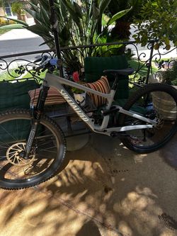 Carbon frame 2023 Specialized Enduro Comp