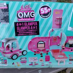 LOL Surprise OMG Glamper Fashion Deluxe Doll Playset